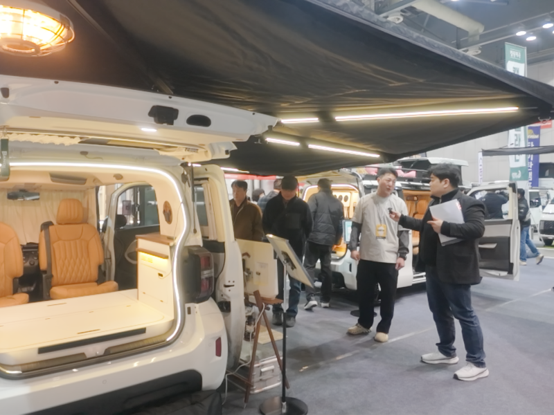 기아 '레이'로 넓혔다… 소형 차박 시장 겨냥한 ‘피크닉’ 캠핑카 주목